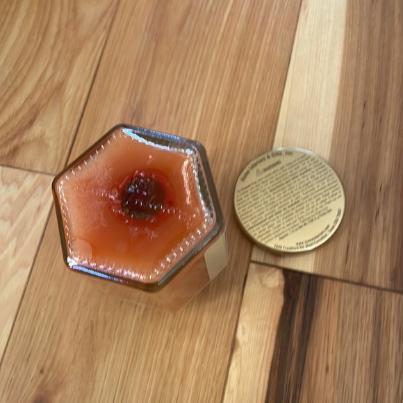 Home Interiors Peaches & Cream candle in a jar. Brand new! - Picture 5 of 5